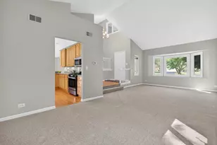 226 Ketten Dr, Naperville, IL 60563 - Photo 12