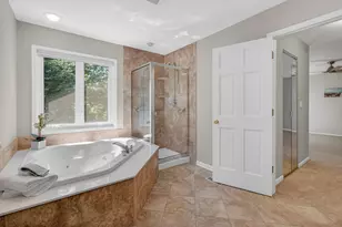 226 Ketten Dr, Naperville, IL 60563 - Photo 50