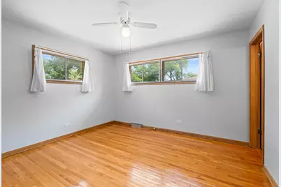 5512 Warren Street, Morton Grove, IL 60053 - Photo 12