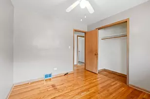 5512 Warren St, Morton Grove, IL 60053 - Photo 10