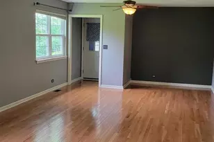 4001 Acacia Dr, Crystal Lake, IL 60012 - Photo 4
