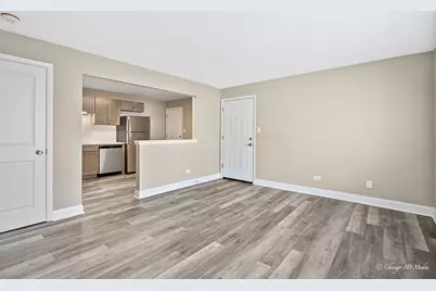 4747 N Ronald Street #1A, Harwood Heights, IL 60706 - Photo 2