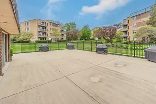 945 E Kenilworth Ave, Palatine, IL 60074 - Photo 26