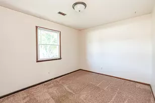 360 Dolly Dr, Manteno, IL 60950 - Photo 18