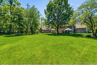 990 Pinecrest Drive, Sugar Grove, IL 60554 - Photo 44