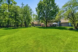 990 Pinecrest Dr, Sugar Grove, IL 60554 - Photo 44