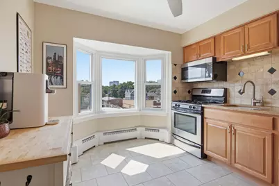 150 S Oak Park Avenue S #401, Oak Park, IL 60302 - Photo 4