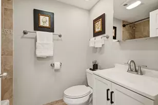 150 S Oak Park Ave S, Oak Park, IL 60302 - Photo 16