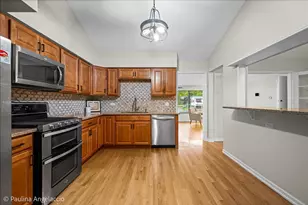 1011 W Wildwood Dr, Prospect Heights, IL 60070 - Photo 10