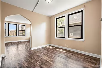 655 W 43rd Place, Chicago, IL 60609 - Photo 6
