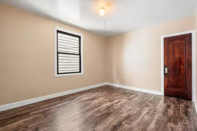 655 W 43rd Place, Chicago, IL 60609 - Photo 12
