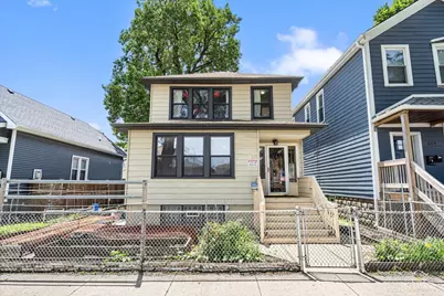 655 W 43rd Place, Chicago, IL 60609 - Photo 1