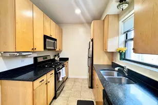 6827 N Lakewood Ave, Chicago, IL 60626 - Photo 4