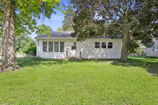 413 Water St, Thornton, IL 60476 - Photo 2