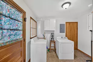 413 Water St, Thornton, IL 60476 - Photo 16
