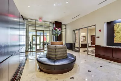 807 Davis Street #1811, Evanston, IL 60201 - Photo 4