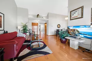 18523 Pine Lake Dr, Tinley Park, IL 60477 - Photo 6