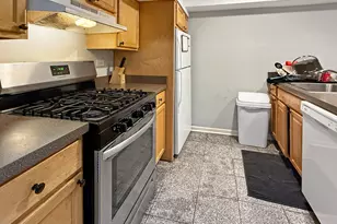 1513 W Addison St, Chicago, IL 60613 - Photo 24