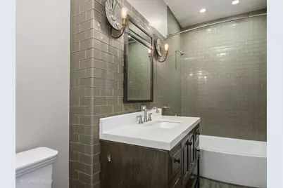 230 W Saint Paul Avenue, Chicago, IL 60614 - Photo 36