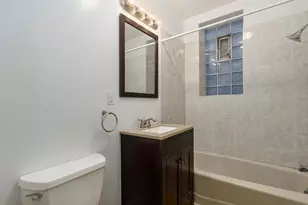 230 W St Paul Ave, Chicago, IL 60614 - Photo 18