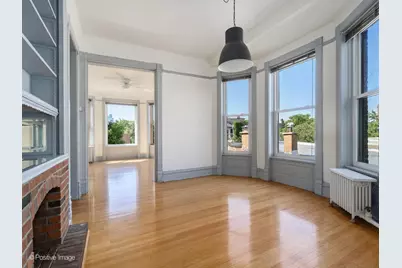 230 W Saint Paul Avenue, Chicago, IL 60614 - Photo 2
