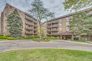 720 Wellington Ave, Elk Grove Village, IL 60007 - Photo 1