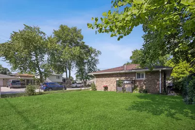 14000 S Hoxie Avenue, Burnham, IL 60633 - Photo 12