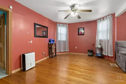 [Address not provided], Chicago, IL 60618 - Photo 6