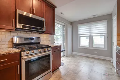 1261 Streamwood Lane #327, Vernon Hills, IL 60061 - Photo 6