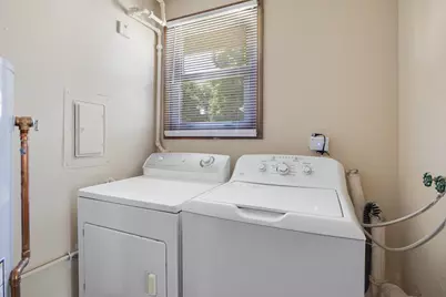 [Address not provided], Carol Stream, IL 60188 - Photo 18