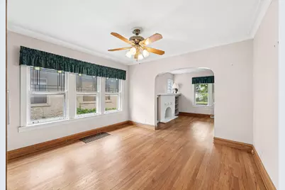 1004 Mapleton Avenue, Oak Park, IL 60302 - Photo 8