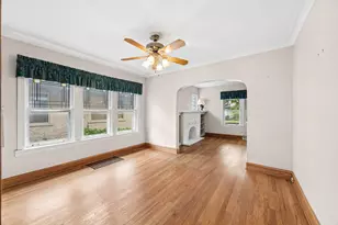 1004 Mapleton Ave, Oak Park, IL 60302 - Photo 8