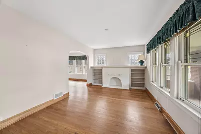 1004 Mapleton Avenue, Oak Park, IL 60302 - Photo 4