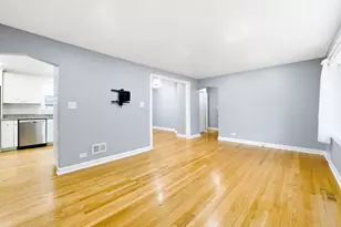 8022 Central Ave, Morton Grove, IL 60053 - Photo 4