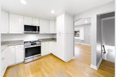 8022 Central Avenue, Morton Grove, IL 60053 - Photo 10