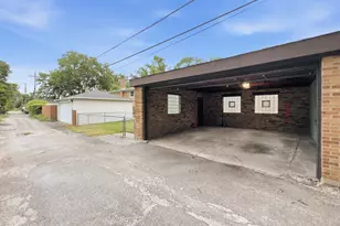 8022 Central Ave, Morton Grove, IL 60053 - Photo 28