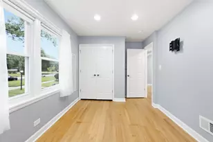 8022 Central Ave, Morton Grove, IL 60053 - Photo 14