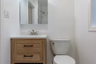2435 W Polk St, Chicago, IL 60612 - Photo 22