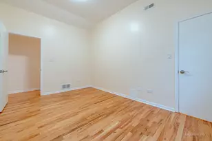 2435 W Polk St, Chicago, IL 60612 - Photo 14