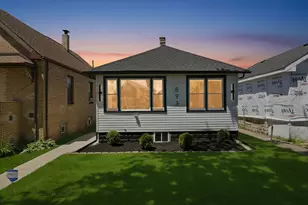 8934 S Euclid Ave, Chicago, IL 60617 - Photo 4