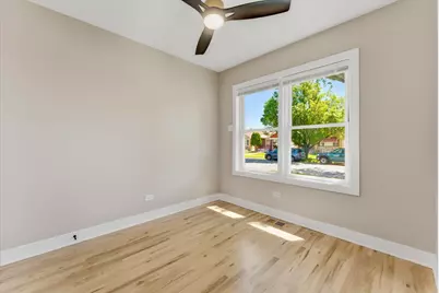 8934 S Euclid Avenue, Chicago, IL 60617 - Photo 14
