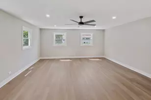 310 Rosewood Ave, Buffalo Grove, IL 60089 - Photo 6