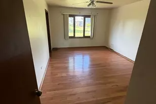 16752 S Luella Ave S, South Holland, IL 60473 - Photo 2