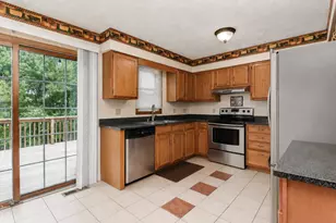 4 Moonstone Ct, Bloomington, IL 61704 - Photo 6