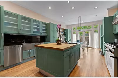 2024 N Orleans Street, Chicago, IL 60614 - Photo 12