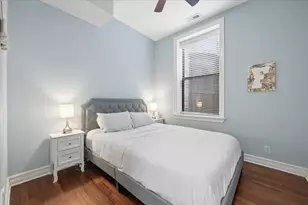 832 W Roscoe St, Chicago, IL 60657 - Photo 16
