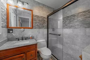 8736 S 80th Ct, Hickory Hills, IL 60457 - Photo 22