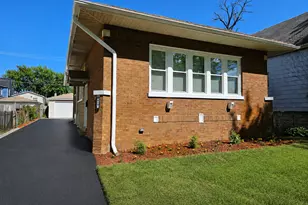 8819 S Carpenter St, Chicago, IL 60620 - Photo 1