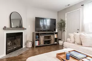 1839 N Bissell St, Chicago, IL 60614 - Photo 4
