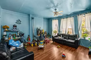 1630 W Melrose St, Chicago, IL 60657 - Photo 4